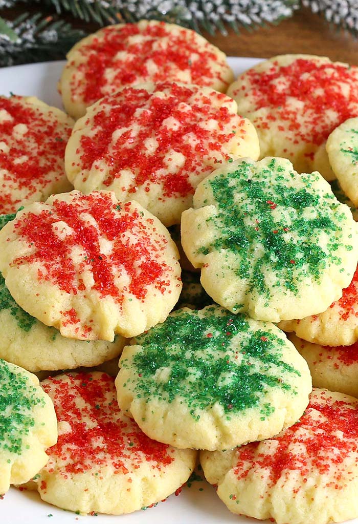 Christmas Sugar Cookies - Cakescottage