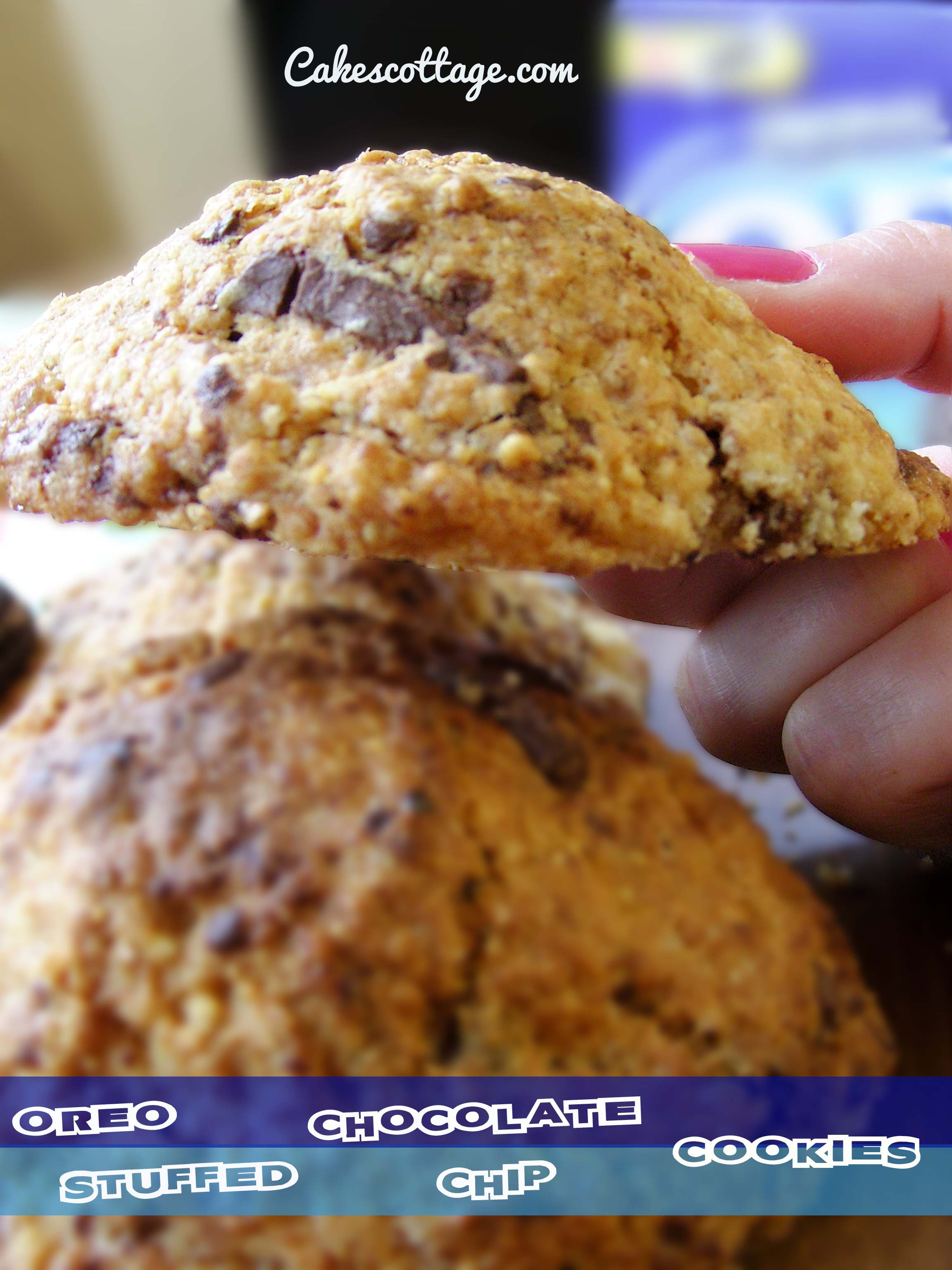 Oreo-Stuffed-Chocolate-Chip-Cookie