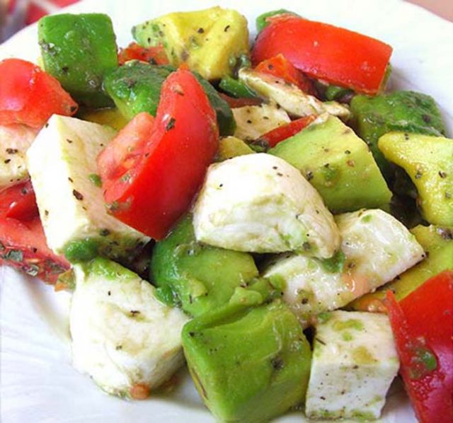 Mozzarella Avocado Tomato Salad Cakescottage