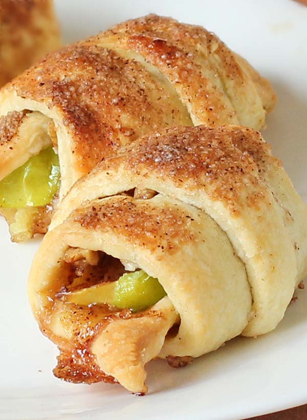 Easy Apple Pie Bites - Cakescottage