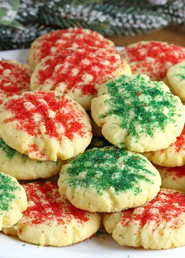 Christmas Sugar Cookies - Cakescottage