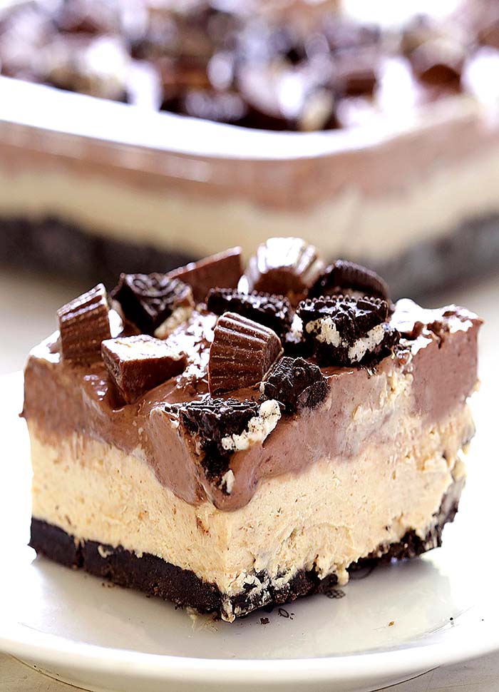 No Bake Chocolate Peanut Butter Dessert – a cool and creamy, oreo, peanut butter and chocolate loaded dessert, perfect for summer and anytime you need an easy no-bake dessert.