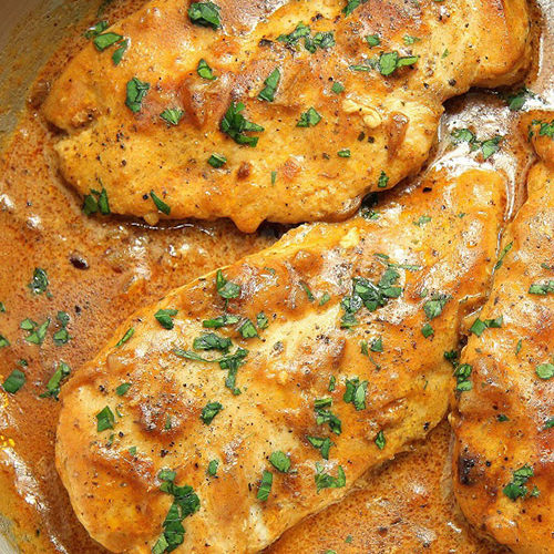 Skillet Chicken in Onion Sauce - Cakescottage